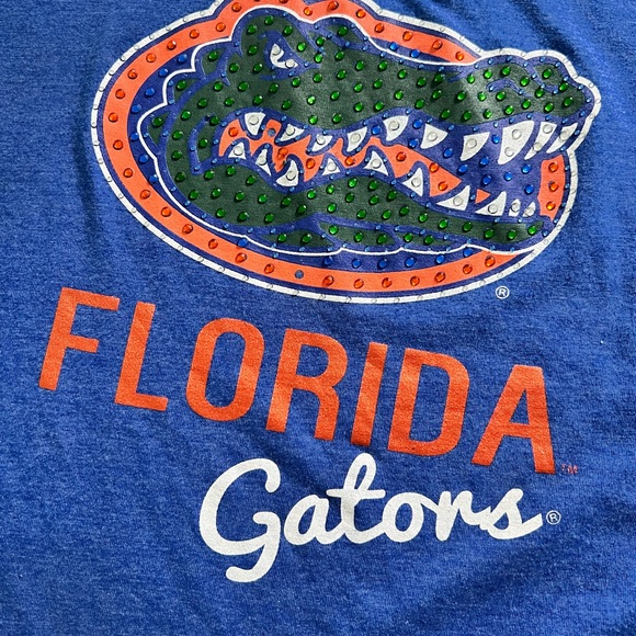 Florida GATORS Blue V-Neck Short Sleeve T-Shirt by Campus Heritage-Size M - Picture 3 of 10